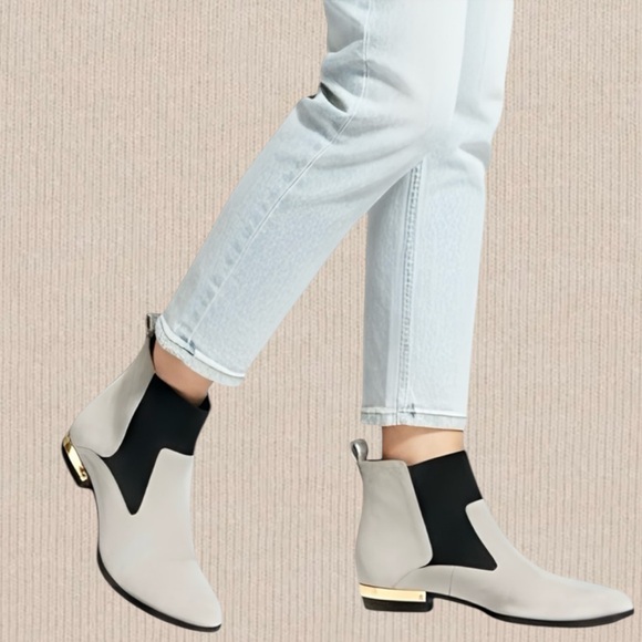 Chloe Shoes - RARE AUTHENTIC CHLOE SUEDE BOOTS | LOUIS VUITTON GUCCI CHANEL  $185